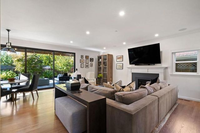 8 Sequoia Court, Redwood City, CA 94061