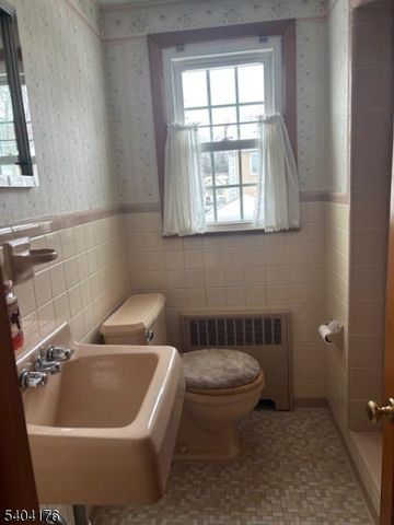 339 Boyle Ave, Totowa Boro, NJ 07512