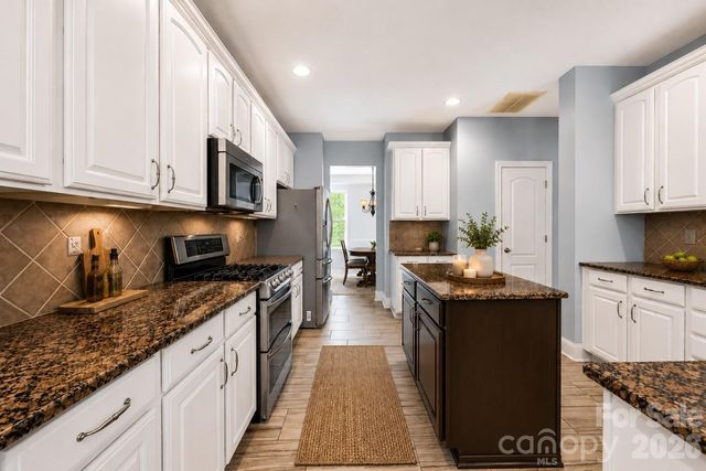 610 Springwood Drive, Waxhaw, NC 28173