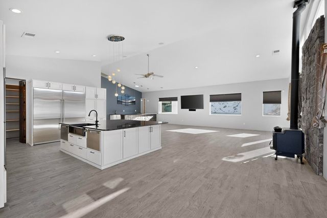 101 Pine Ridge Road, Sandia Park, NM 87047