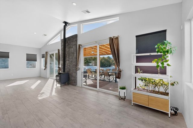 101 Pine Ridge Road, Sandia Park, NM 87047