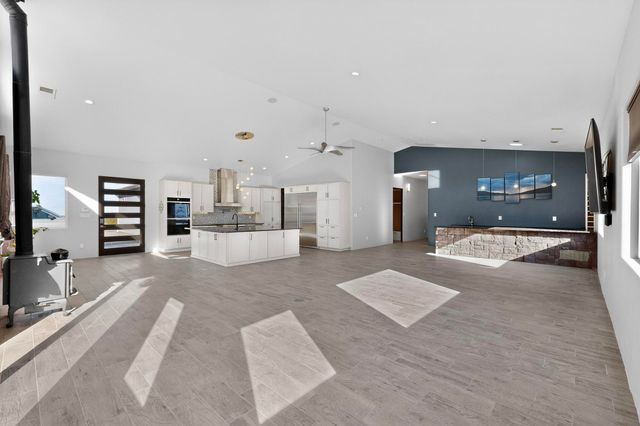 101 Pine Ridge Road, Sandia Park, NM 87047