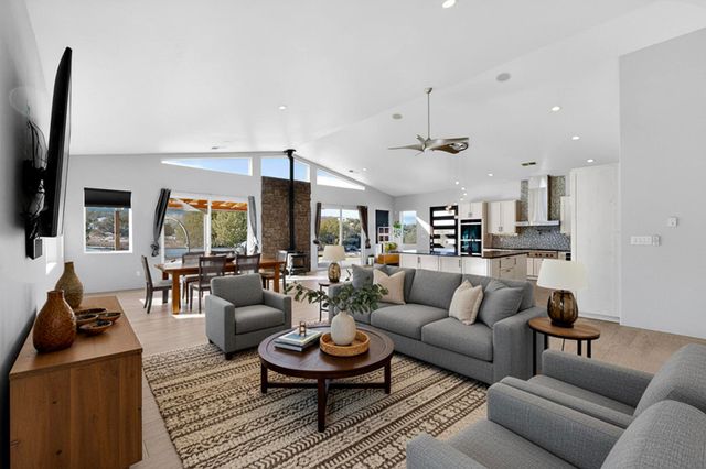 101 Pine Ridge Road, Sandia Park, NM 87047