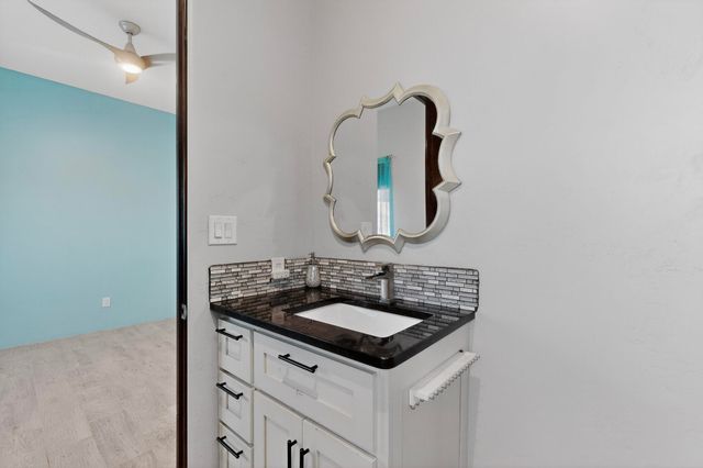 101 Pine Ridge Road, Sandia Park, NM 87047