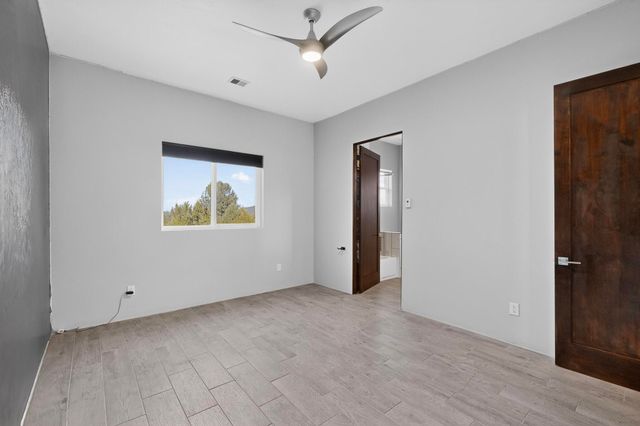 101 Pine Ridge Road, Sandia Park, NM 87047
