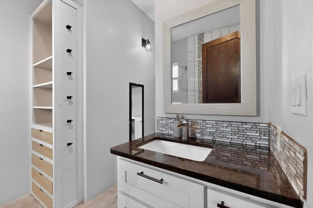 101 Pine Ridge Road, Sandia Park, NM 87047