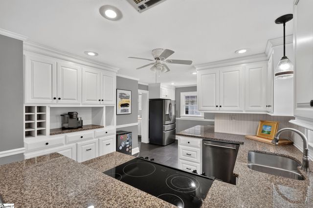 205 Carolina Avenue, Greenville, SC 29607