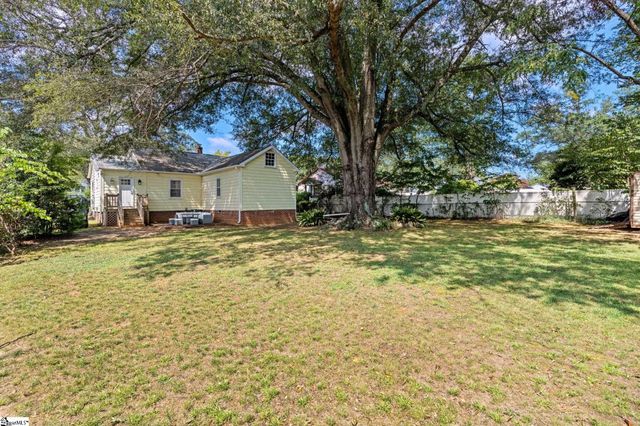 205 Carolina Avenue, Greenville, SC 29607