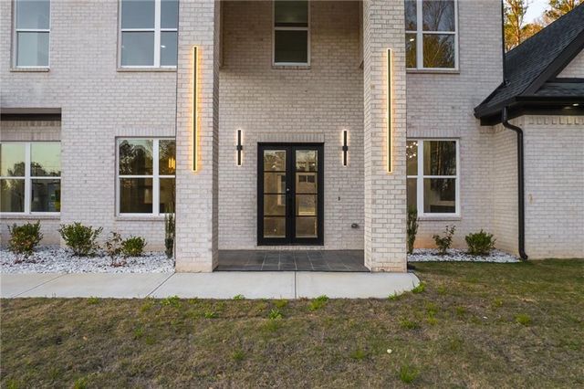 6312 hwy 81, Loganville, GA 30052