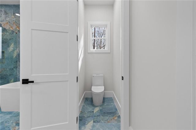 6312 hwy 81, Loganville, GA 30052