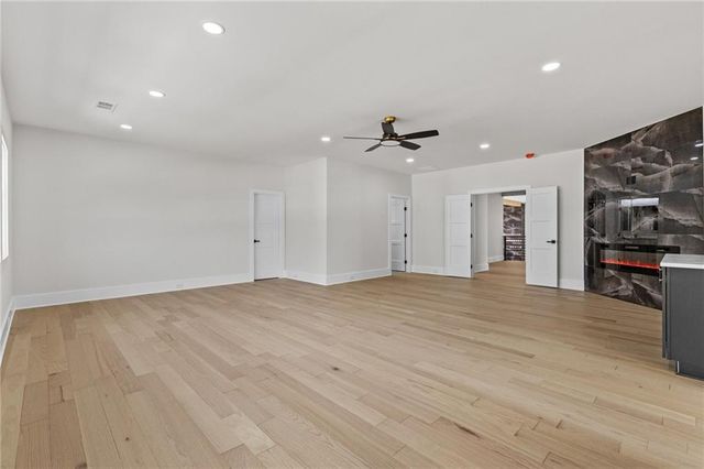 6312 hwy 81, Loganville, GA 30052