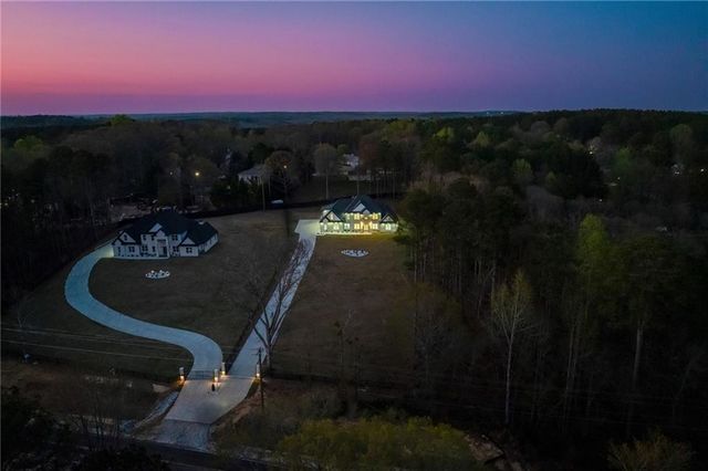 6312 hwy 81, Loganville, GA 30052