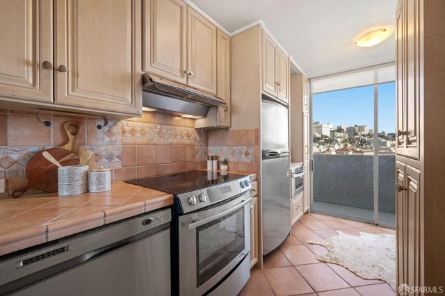 1050 North Point Street 1102, San Francisco, CA 94109