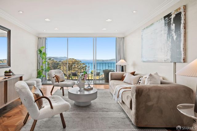 1050 North Point Street 1102, San Francisco, CA 94109