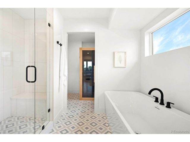 2660 S Acoma St, Denver, CO 80223