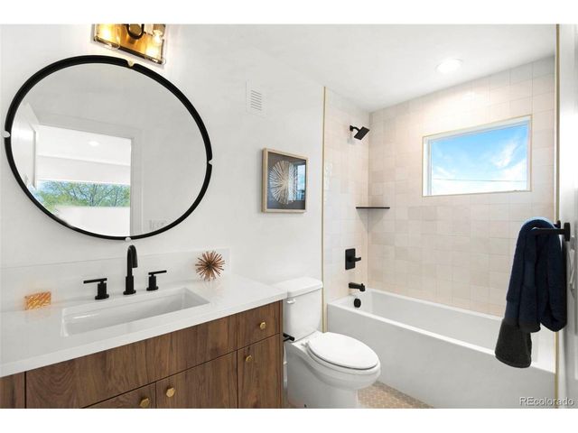 2660 S Acoma St, Denver, CO 80223