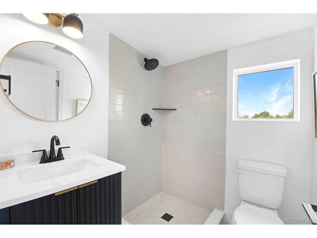 2660 S Acoma St, Denver, CO 80223