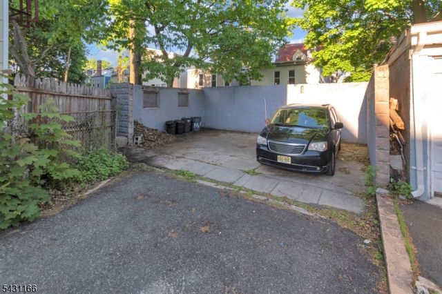 884 S 15Th St, Newark City, NJ 07108