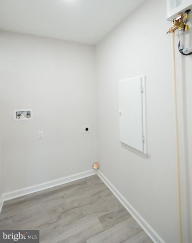 107 RAILROAD AVE, East New Market, MD 21631