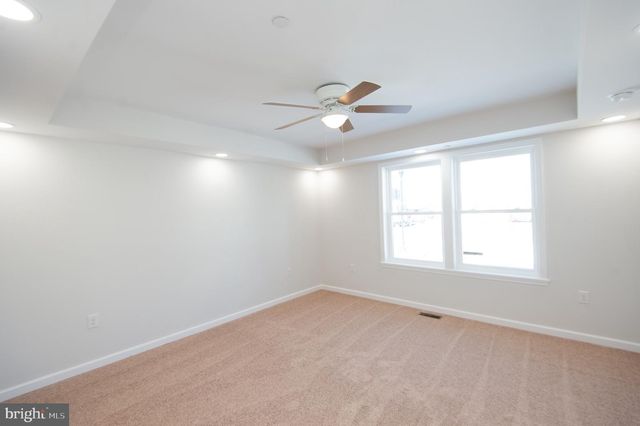 107 RAILROAD AVE, East New Market, MD 21631