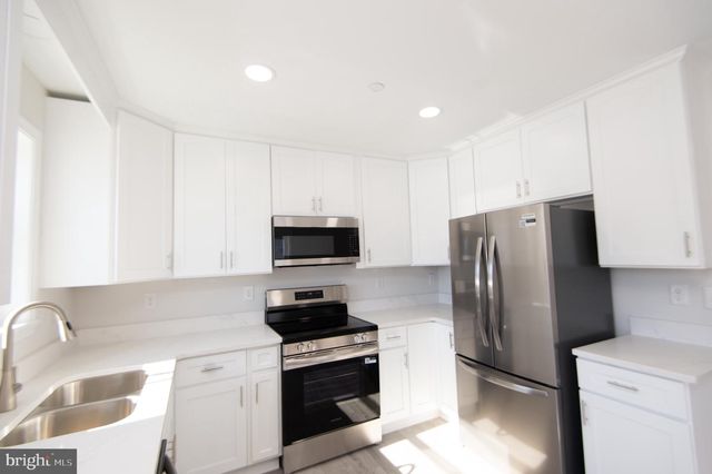 107 RAILROAD AVE, East New Market, MD 21631