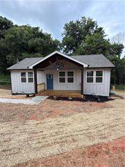 80 Elberton Street, Toccoa, GA 30577