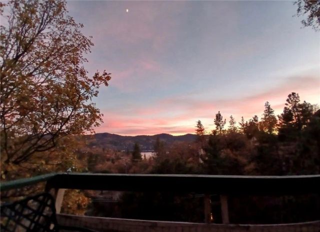 28800 Zion Drive, Lake Arrowhead, CA 92352