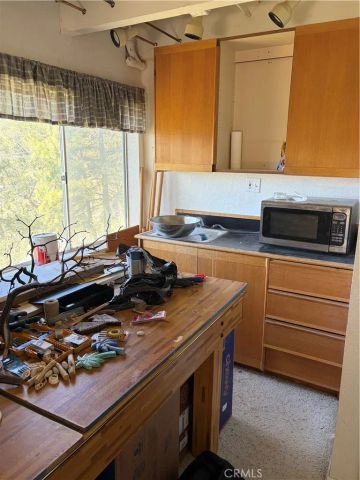 28800 Zion Drive, Lake Arrowhead, CA 92352