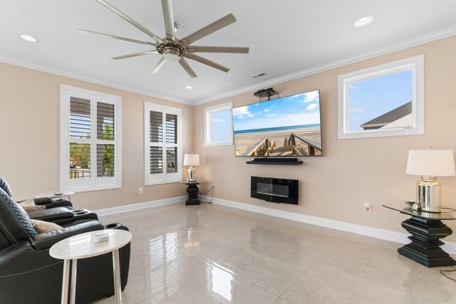 338 Harbour View Dr., Myrtle Beach, SC 29579