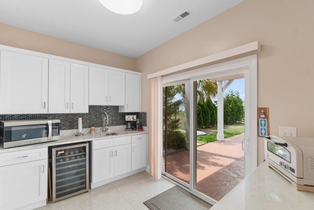 338 Harbour View Dr., Myrtle Beach, SC 29579