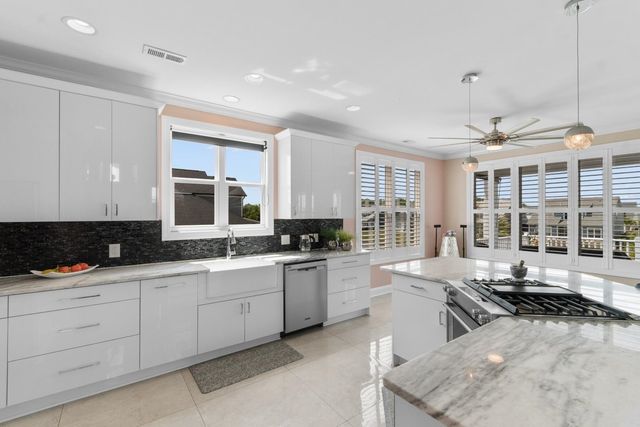 338 Harbour View Dr., Myrtle Beach, SC 29579