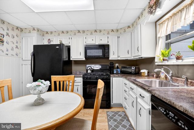 247 FITZWATER ST, Philadelphia, PA 19147