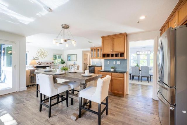 290 Billingsgate Lane, Foster City, CA 94404