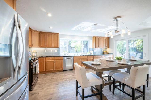 290 Billingsgate Lane, Foster City, CA 94404