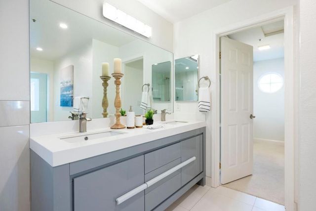 290 Billingsgate Lane, Foster City, CA 94404
