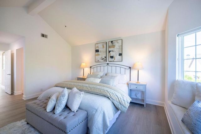 290 Billingsgate Lane, Foster City, CA 94404