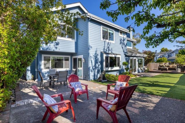 290 Billingsgate Lane, Foster City, CA 94404