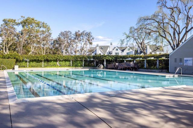 290 Billingsgate Lane, Foster City, CA 94404