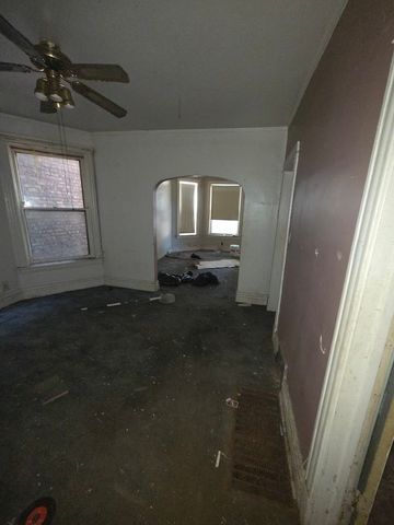 5935 S Elizabeth Street, Chicago, IL 60636