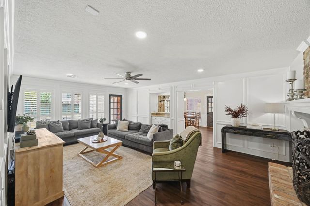 1122 Rustic Knolls Drive, Katy, TX 77450
