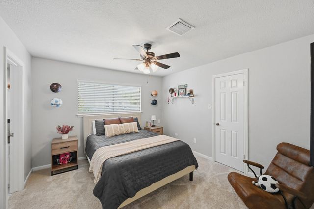 1122 Rustic Knolls Drive, Katy, TX 77450