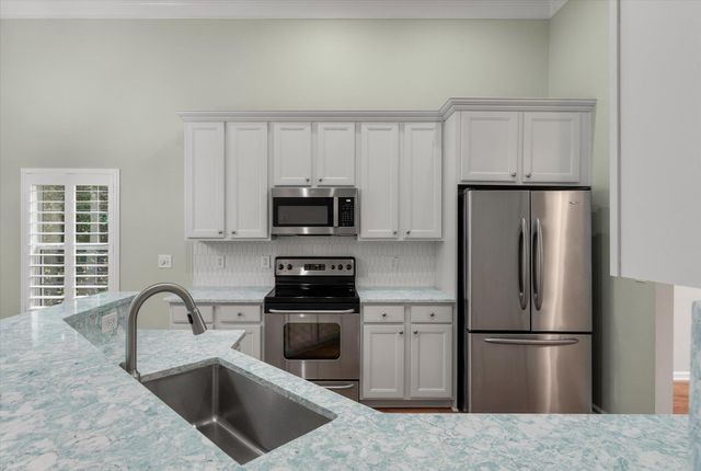 127 Carolinian Drive, Summerville, SC 29485