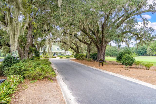 127 Carolinian Drive, Summerville, SC 29485
