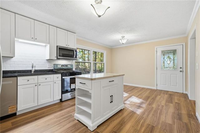 6231 Reinhardt College Parkway, Waleska, GA 30183