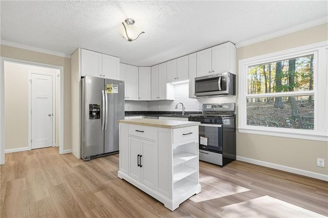 6231 Reinhardt College Parkway, Waleska, GA 30183