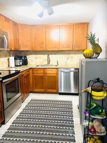 737 SE 1st Way 306, Deerfield Beach, FL 33441