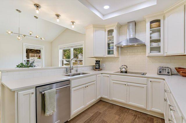 9000 Rock Way DR, Austin, TX 78736