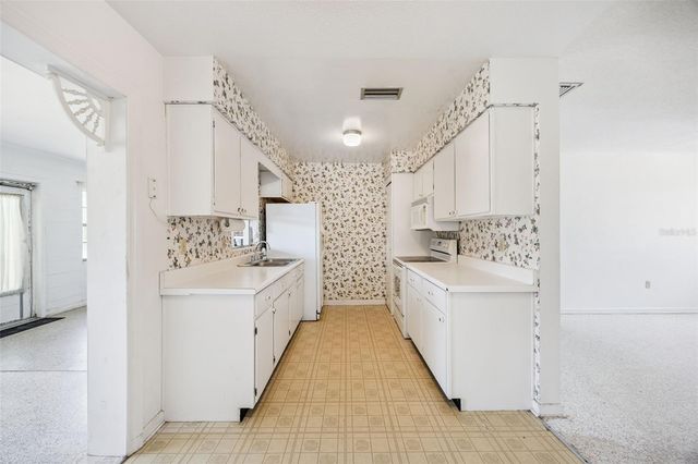 3733 SURREY DRIVE, Orlando, FL 32812