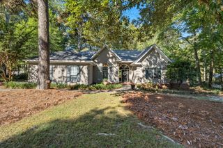 83 Crystal Creek, Hattiesburg, MS 39402
