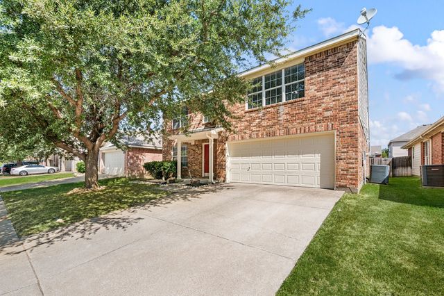 5025 Senator Drive, Fort Worth, TX 76244
